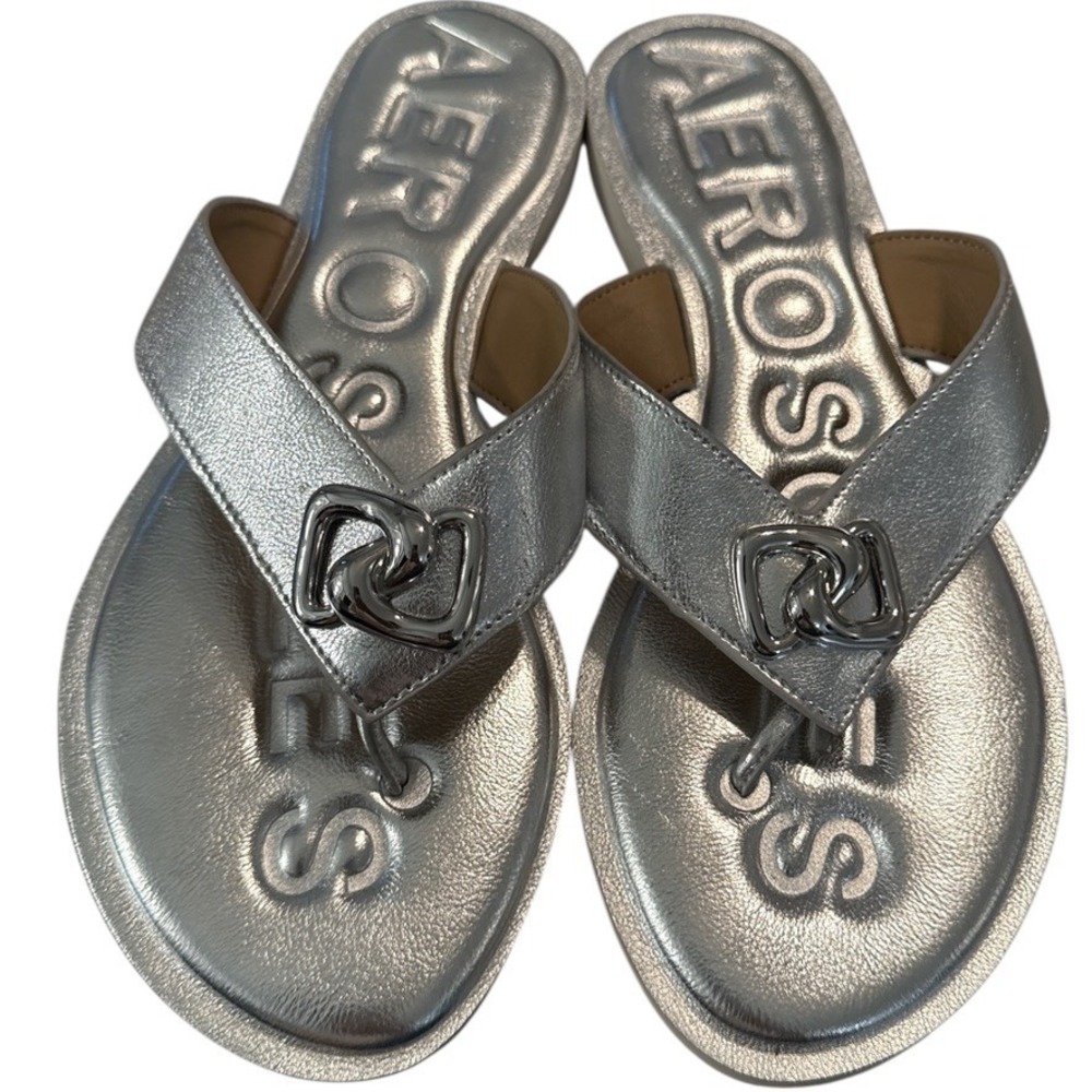 Aerosoles‎ Galen Metallic Silver Thong Sandals Flip Flops Buckle 8.5M Comfort - Picture 2 of 7